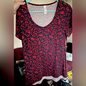 LuLaRoe top size medium floral red/navy